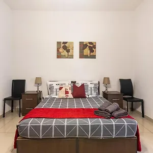 https://superbly-located-cosy-2-bedroom-apartment-valletta.hotelssaintjulians.com